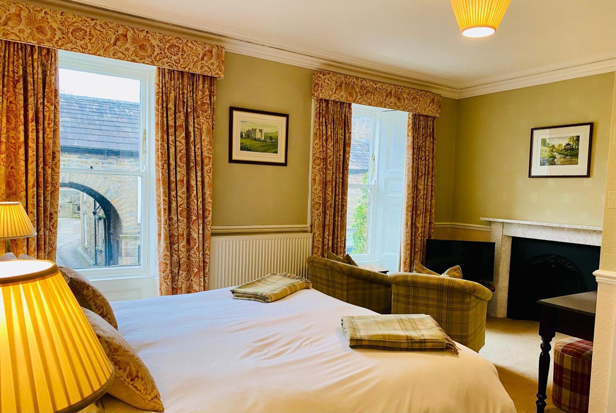 Inn Middle House 3*
